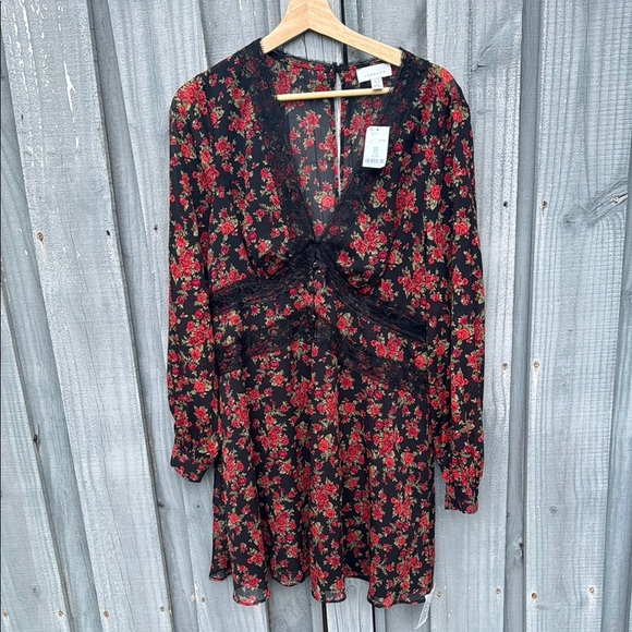 Topshop Dresses & Skirts - Floral Black and Red Dress